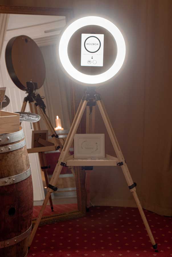 Fotobox im Holzdesign mit herausragender Bildqualität